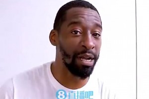 當(dāng)年隔扣詹姆斯錄像被沒(méi)收？克勞福德：耐克500刀還沒(méi)給！現(xiàn)在得漲價(jià)！